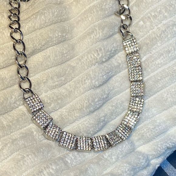 NWT 💎 DESIGNER INSPIRED SPRITZ STATEMENT NECKLACE STUNNING SILVER CZs - Picture 11 of 14